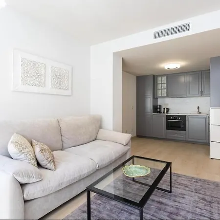 Apartment Elegance 150mts From The Sea *